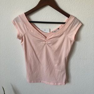 Light pink guess crop top with ruching details M